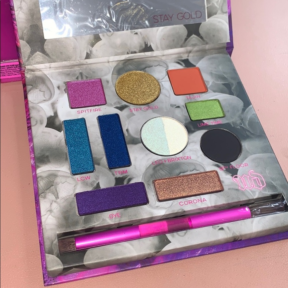 Urban Decay Kristen Leanne Eyeshadow Palette